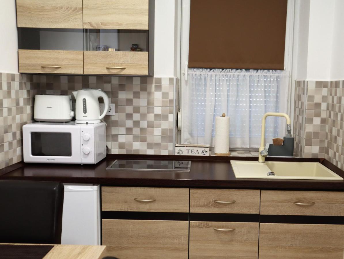 Wolf House Apartman 佐洛埃格塞格 外观 照片