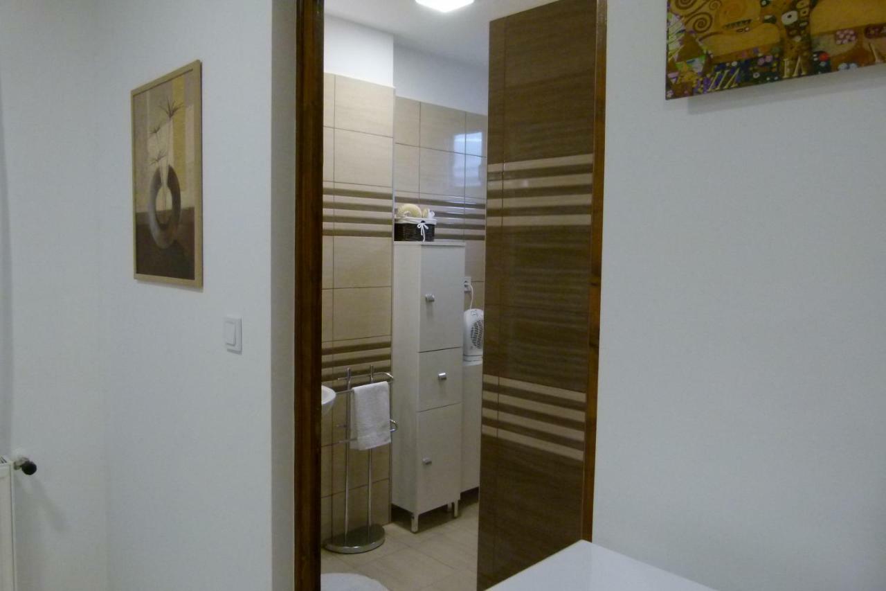 Wolf House Apartman 佐洛埃格塞格 外观 照片