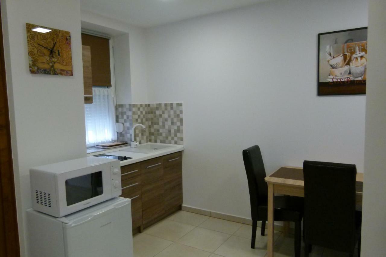 Wolf House Apartman 佐洛埃格塞格 外观 照片