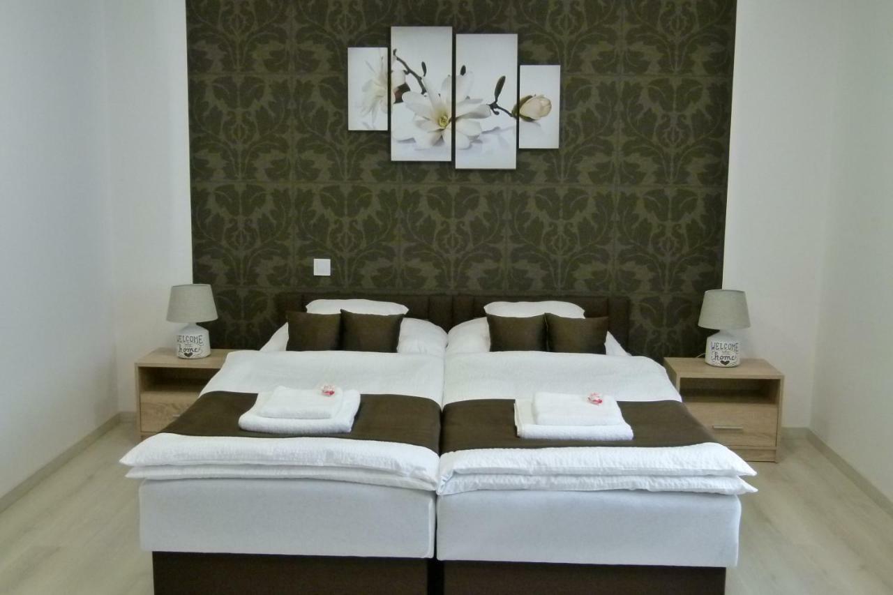 Wolf House Apartman 佐洛埃格塞格 外观 照片