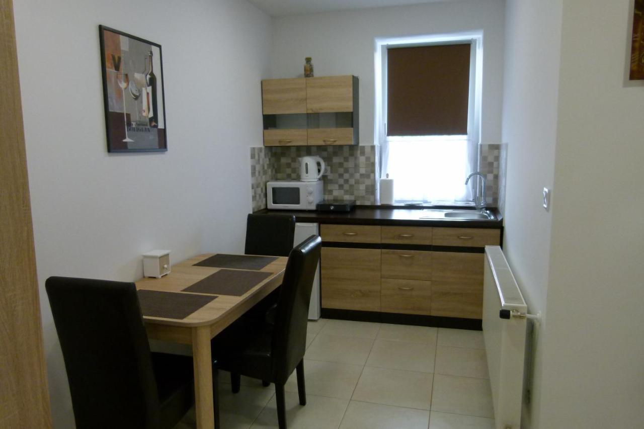 Wolf House Apartman 佐洛埃格塞格 外观 照片