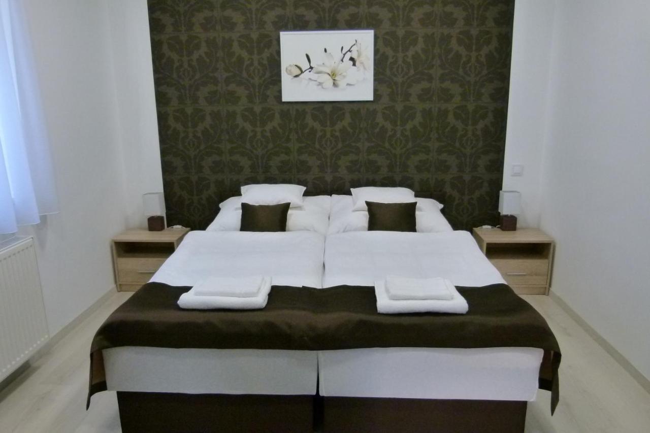 Wolf House Apartman 佐洛埃格塞格 外观 照片