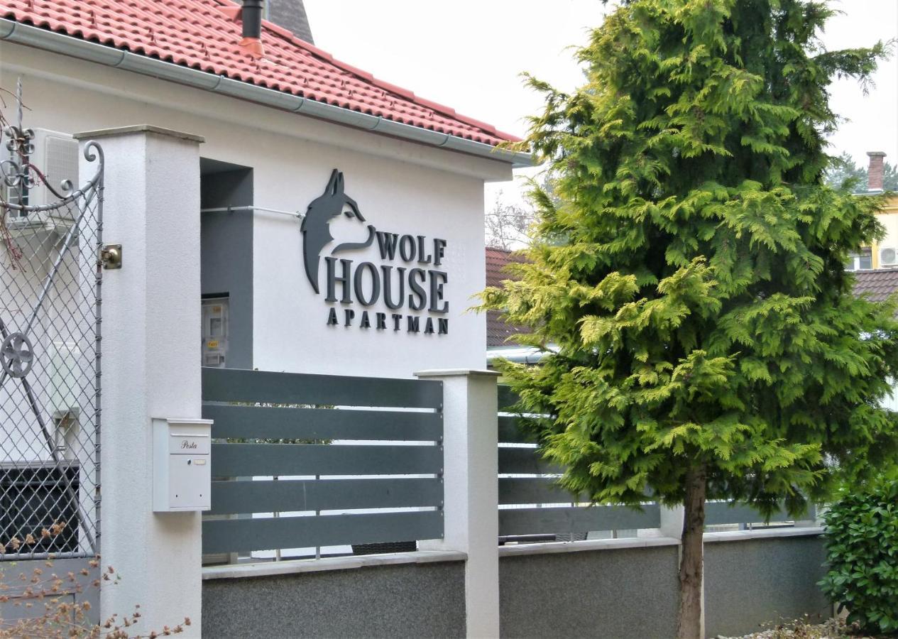 Wolf House Apartman 佐洛埃格塞格 外观 照片